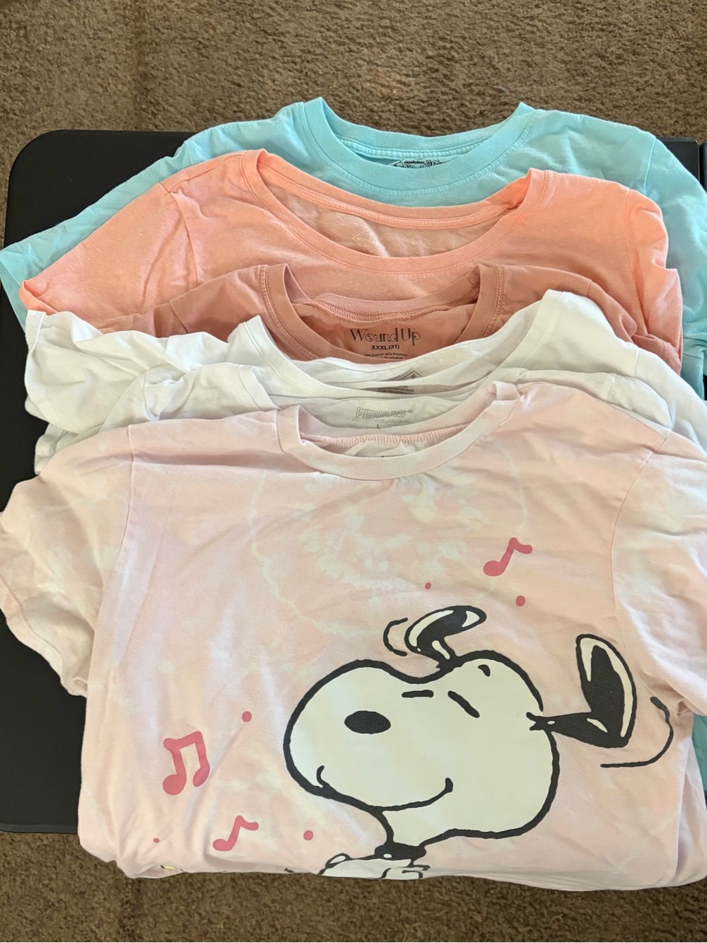 Lot of junior girls’ shirts, sizes Medium to XXL